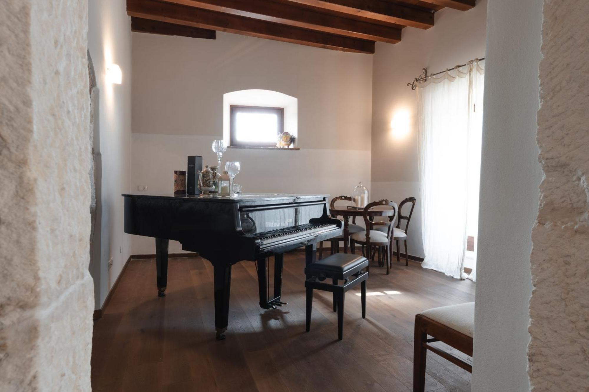 Corte Castello آفي المظهر الخارجي الصورة