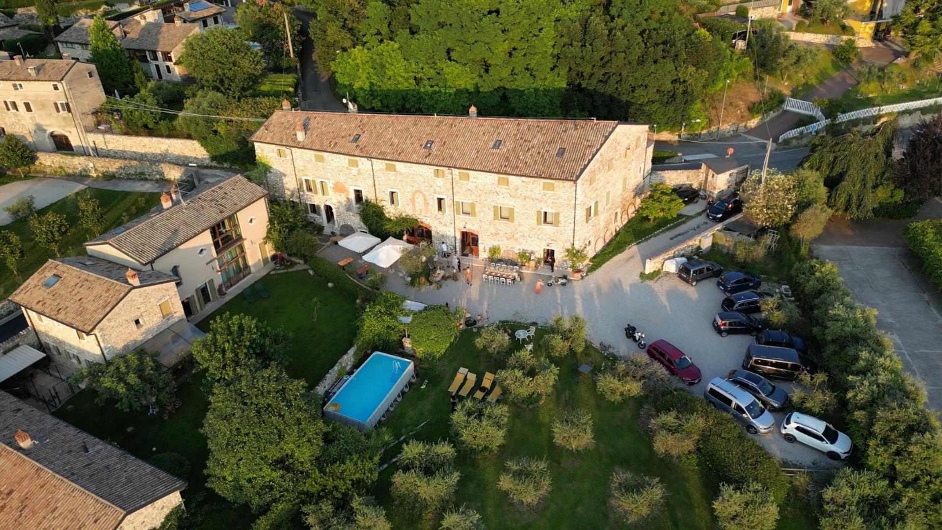 Corte Castello آفي المظهر الخارجي الصورة